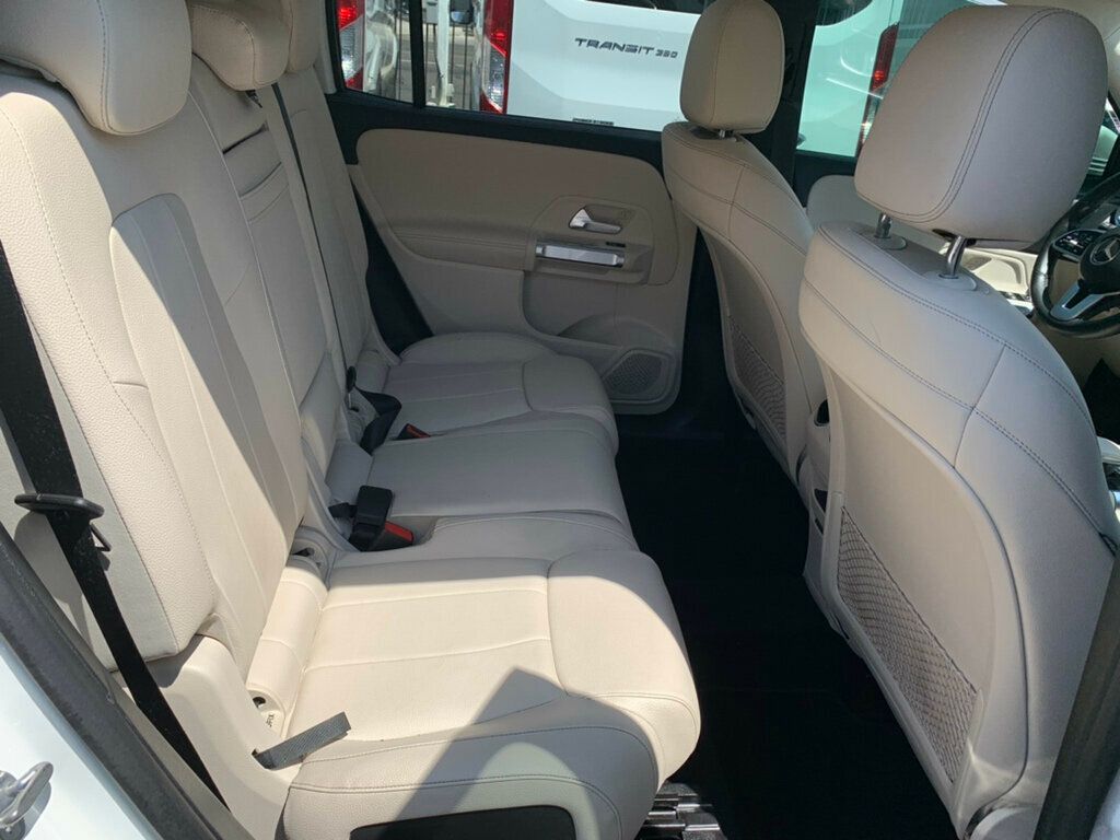 2020 Mercedes Benz GLB 250 photo 27