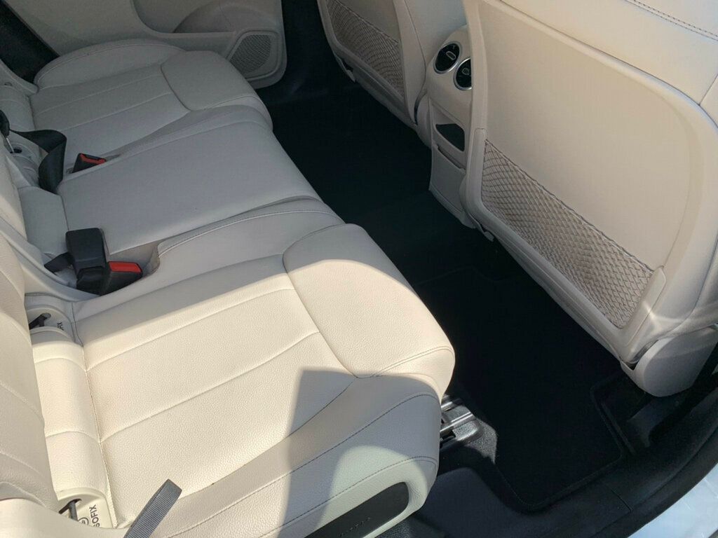 2020 Mercedes-Benz GLB GLB 250 SUV - 22900864 - 32