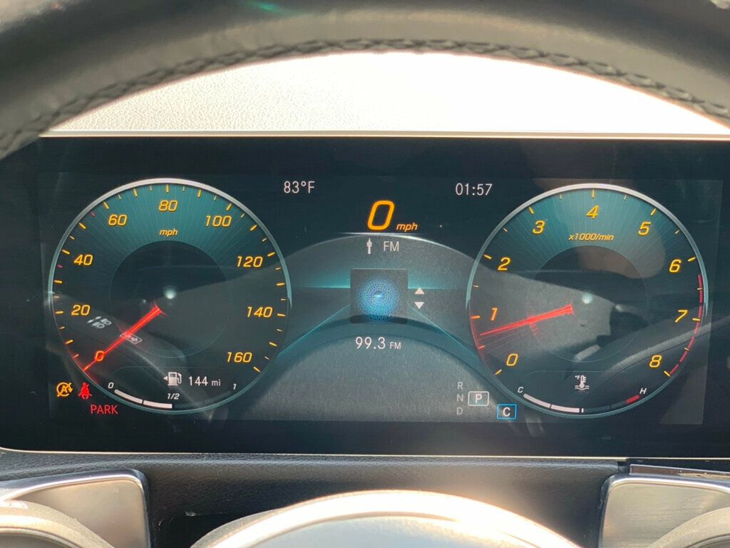 2020 Mercedes Benz GLB 250 photo 37