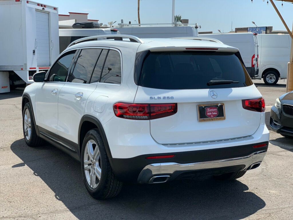 2020 Mercedes Benz GLB 250 photo 6