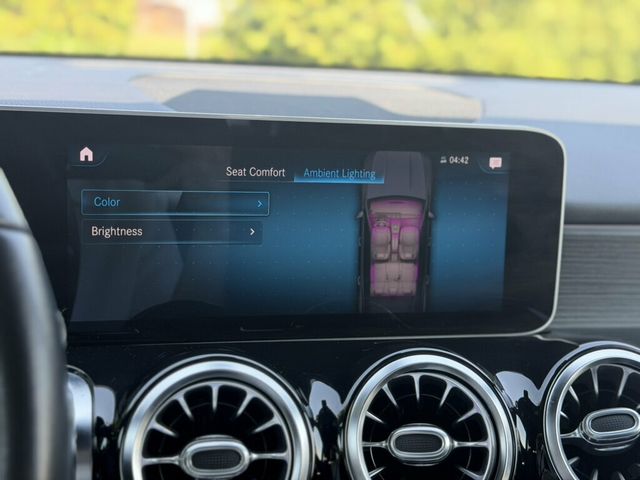 2020 Mercedes-Benz GLB GLB 250 SUV - 23069828 - 30
