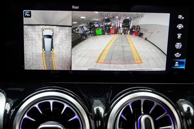 2020 Mercedes-Benz GLB GLB 250 SUV - 22954630 - 24