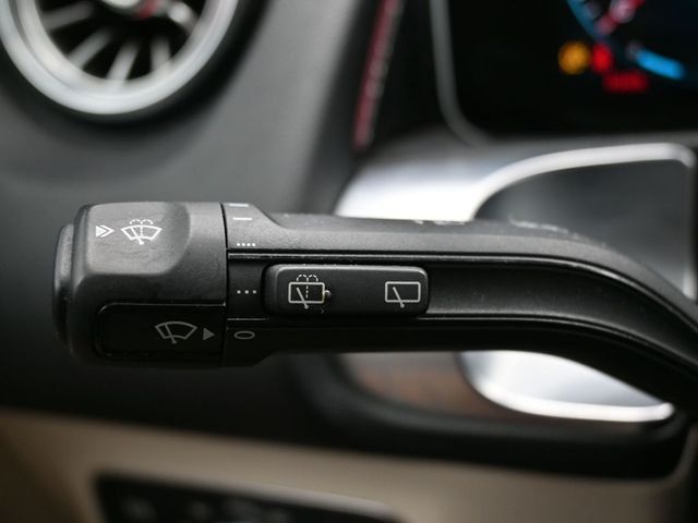 2020 Mercedes-Benz GLB GLB 250 SUV - 22994168 - 19