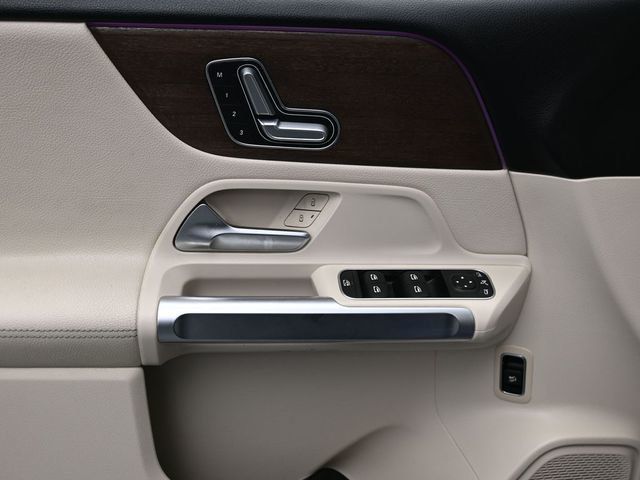 2020 Mercedes-Benz GLB GLB 250 SUV - 23010295 - 11