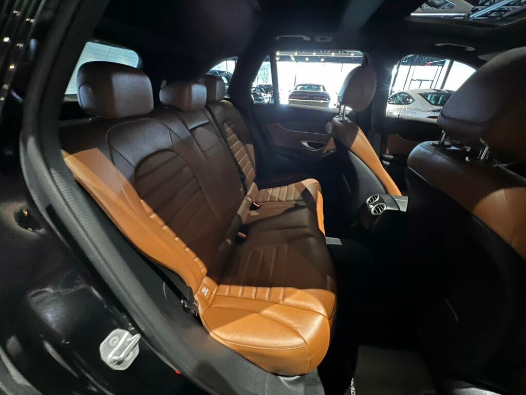 2020 Mercedes-Benz GLC AMG43/NightPkg/MultimediaPkg/ParkAssistPkg/PanoRoof/PerfExhaust - 22977824 - 17