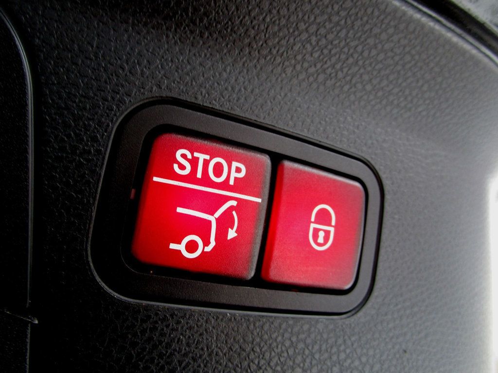 2020 Mercedes-Benz GLC GLC 300 4MATIC Coupe - 22980881 - 30