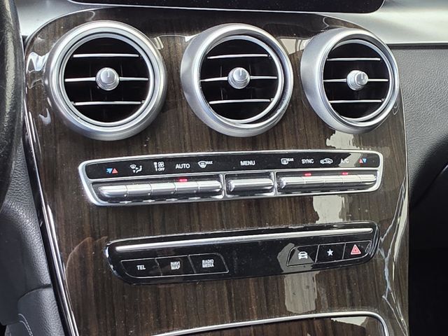 2020 Mercedes-Benz GLC GLC 300 4MATIC SUV - 23015632 - 22