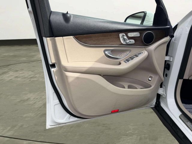 2020 Mercedes-Benz GLC GLC 300 4MATIC SUV - 22984893 - 12