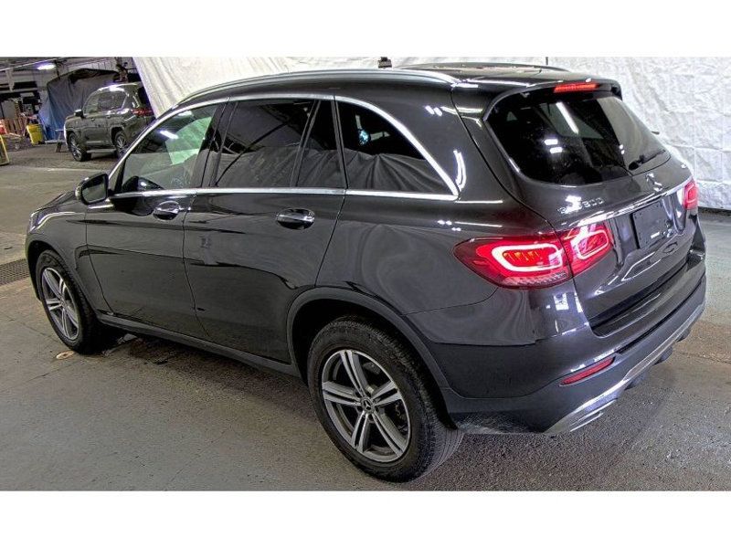 2020 Mercedes Benz GLC 300 4MATIC photo 3