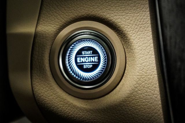 2020 Mercedes-Benz GLC GLC 300 4MATIC SUV - 22923928 - 29