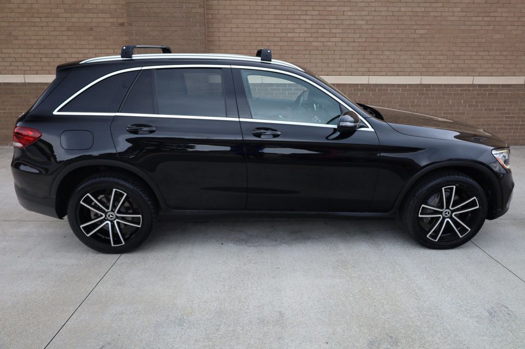 2020 Mercedes Benz GLC 300 4MATIC photo 4