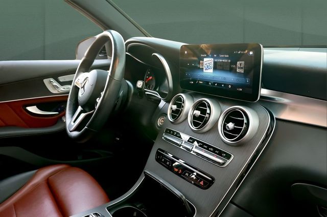 2020 Mercedes-Benz GLC GLC 300 4MATIC SUV - 23012531 - 17