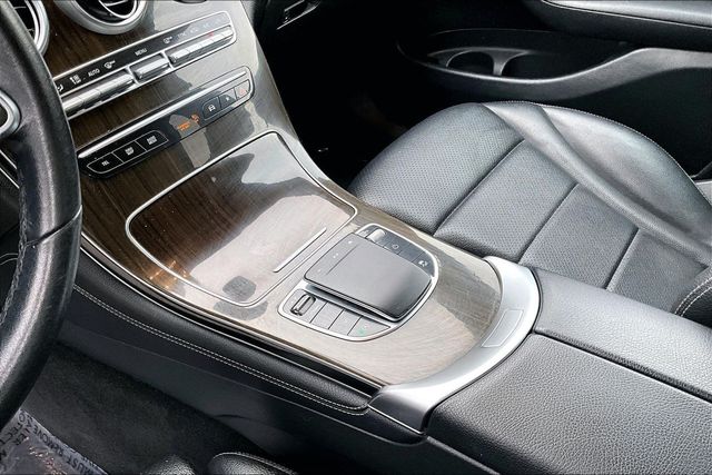 2020 Mercedes-Benz GLC GLC 300 4MATIC SUV - 23017841 - 30