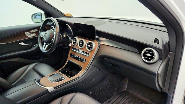 2020 Mercedes-Benz GLC GLC 300 4MATIC SUV w/ Parking Assist Pkg & Panorama Sunroof - 23037849 - 22