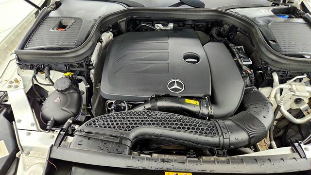 2020 Mercedes-Benz GLC GLC 300 4MATIC SUV w/ Parking Assist Pkg & Panorama Sunroof - 23037849 - 24