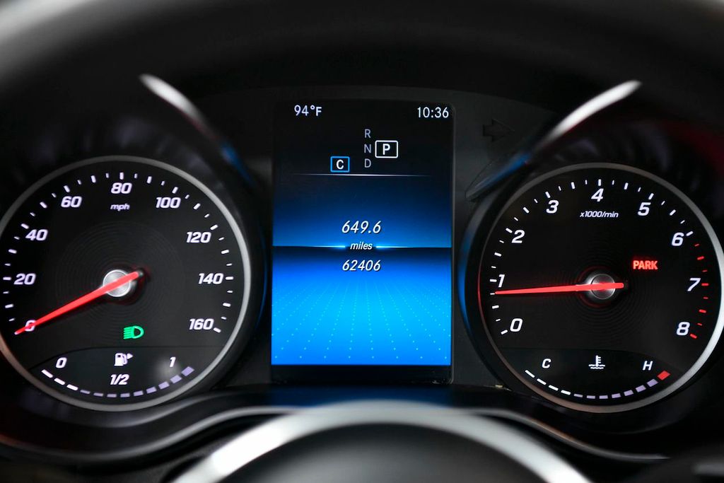 2020 Mercedes-Benz GLC GLC 300 SUV - 22094598 - 24