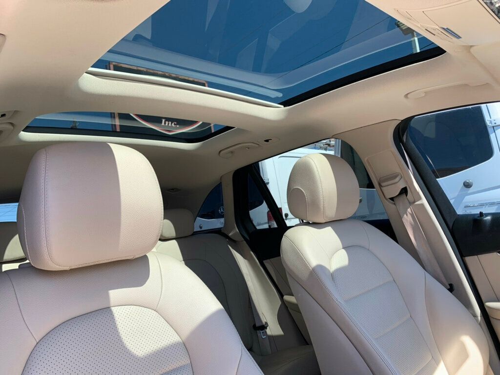 2020 Mercedes-Benz GLC GLC 300 SUV Pano roof - 22923085 - 18