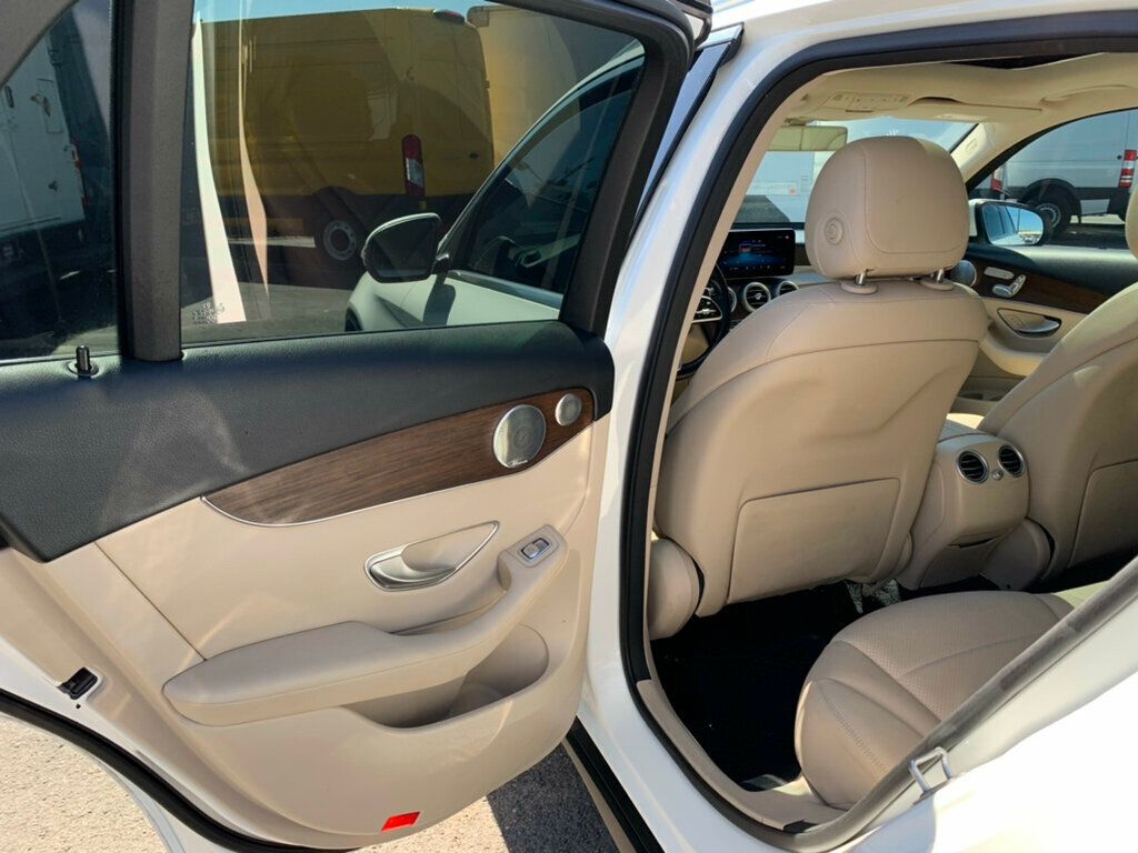 2020 Mercedes-Benz GLC GLC 300 SUV Pano roof - 22923085 - 21