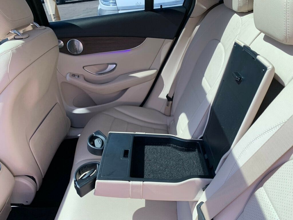 2020 Mercedes-Benz GLC GLC 300 SUV Pano roof - 22923085 - 25