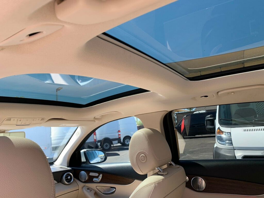 2020 Mercedes-Benz GLC GLC 300 SUV Pano roof - 22923085 - 26