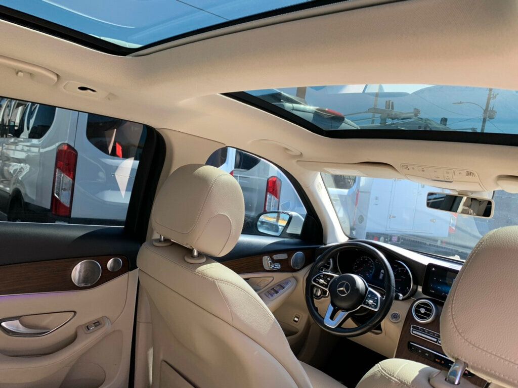 2020 Mercedes-Benz GLC GLC 300 SUV Pano roof - 22923085 - 31