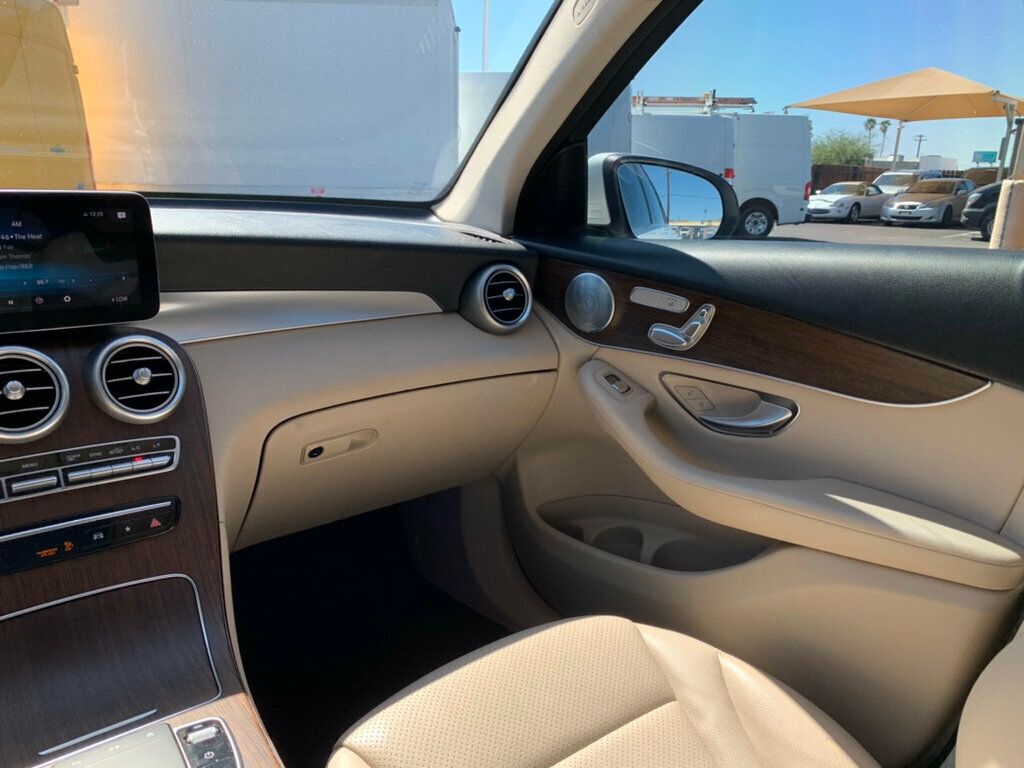 2020 Mercedes-Benz GLC GLC 300 SUV Pano roof - 22923085 - 39