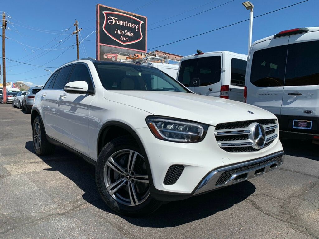 2020 Mercedes Benz GLC 300 photo 4