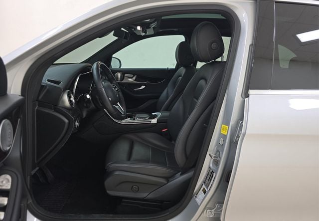 2020 Mercedes-Benz GLC GLC 350e 4MATIC SUV - 23054180 - 4