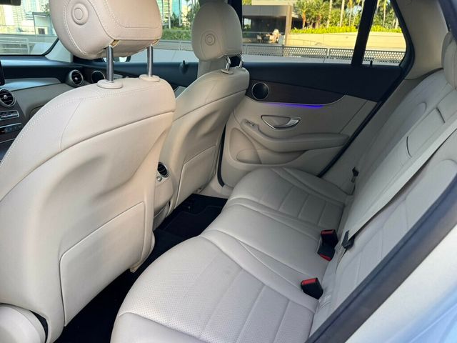 2020 Mercedes-Benz GLC Premium Package, Loaded, Great Shape, Dealer Serviced! - 23029081 - 12