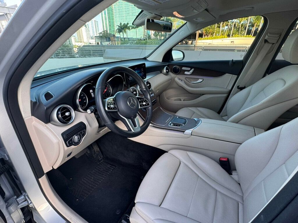 2020 Mercedes-Benz GLC Premium Package, Loaded, Great Shape, Dealer Serviced! - 23029081 - 13