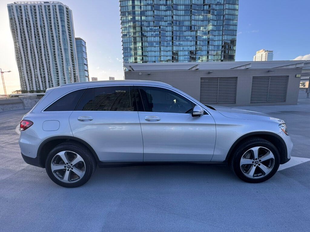 2020 Mercedes-Benz GLC Premium Package, Loaded, Great Shape, Dealer Serviced! - 23029081 - 5