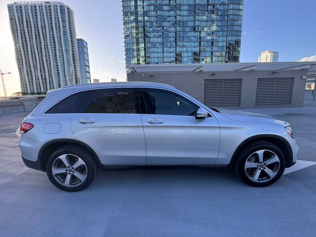 2020 Mercedes-Benz GLC Premium Package, Loaded, Great Shape, Dealer Serviced! - 23029081 - 5