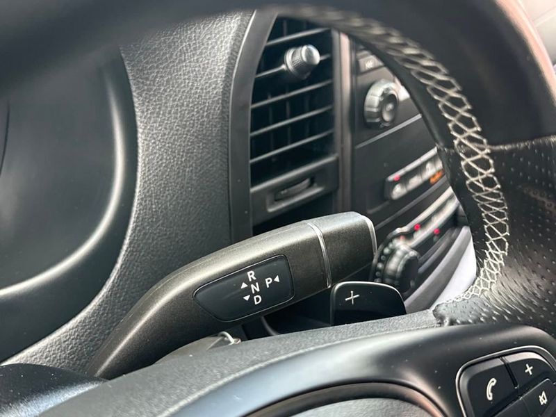 2020 Mercedes Benz Metris Passenger Van photo 16