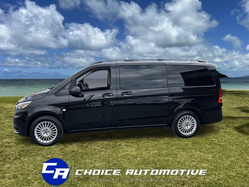 2020 Mercedes Benz Metris Passenger Van photo 3