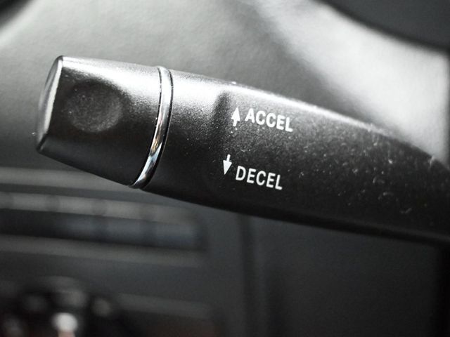 2020 Mercedes-Benz Metris Passenger Van Metris Passenger Van Standard Roof 126" Wheelbase - 22990400 - 18