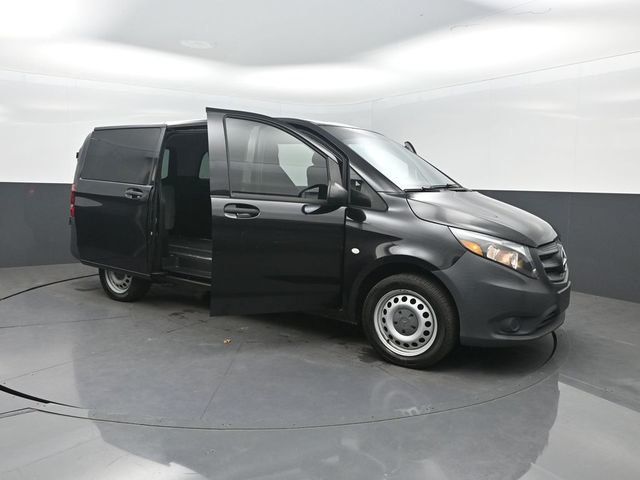 2020 Mercedes-Benz Metris Passenger Van Metris Passenger Van Standard Roof 126" Wheelbase - 22990400 - 33
