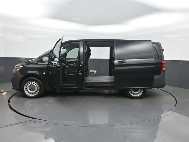 2020 Mercedes-Benz Metris Passenger Van Metris Passenger Van Standard Roof 126" Wheelbase - 22990400 - 34