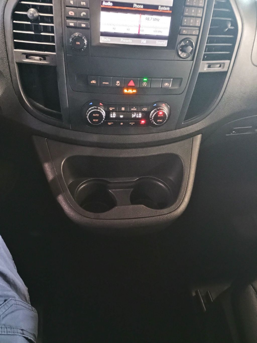 2020 Mercedes-Benz Metris Passenger Van Metris Passenger Van Standard Roof 126" Wheelbase - 23068375 - 26