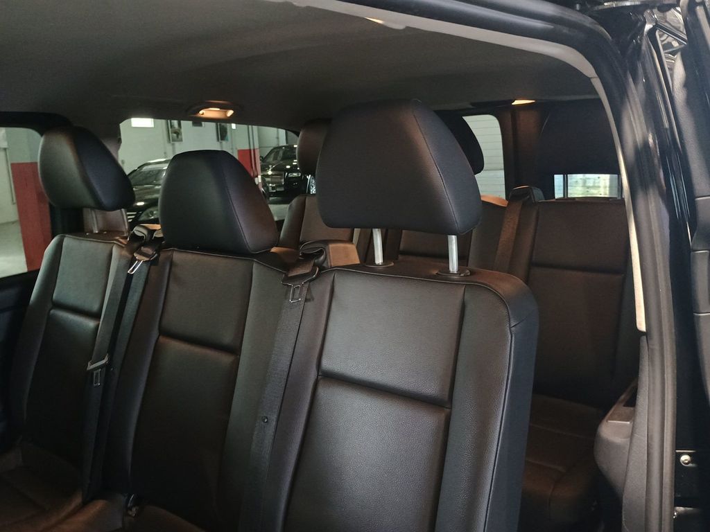 2020 Mercedes-Benz Metris Passenger Van Metris Passenger Van Standard Roof 126" Wheelbase - 23068375 - 30