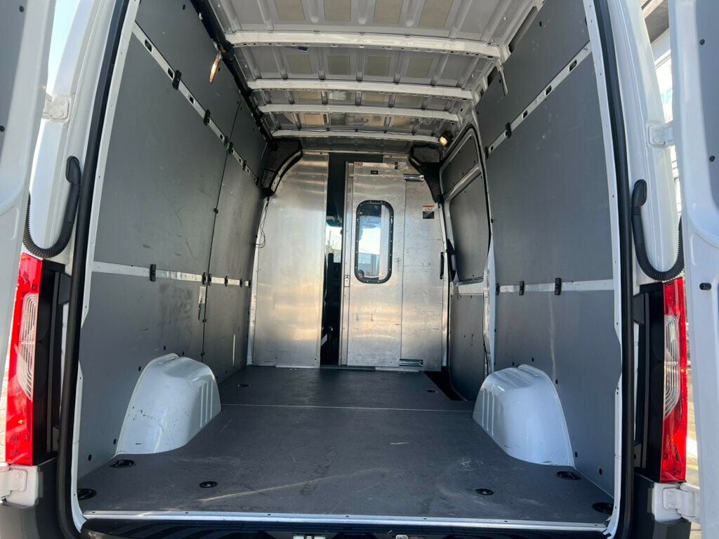 2020 Mercedes-Benz Sprinter Cargo Van 1500 Standard Roof I4 144" RWD - 22736229 - 30