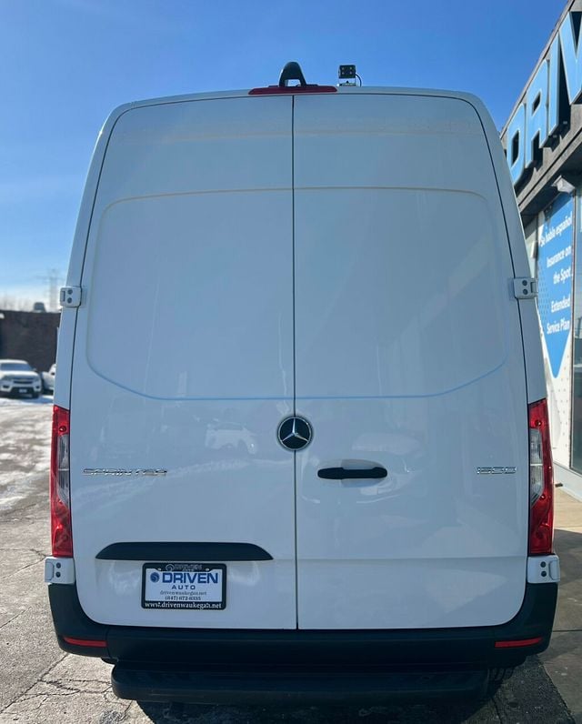 2020 Mercedes-Benz Sprinter Cargo Van 1500 Standard Roof I4 144" RWD - 22736229 - 3