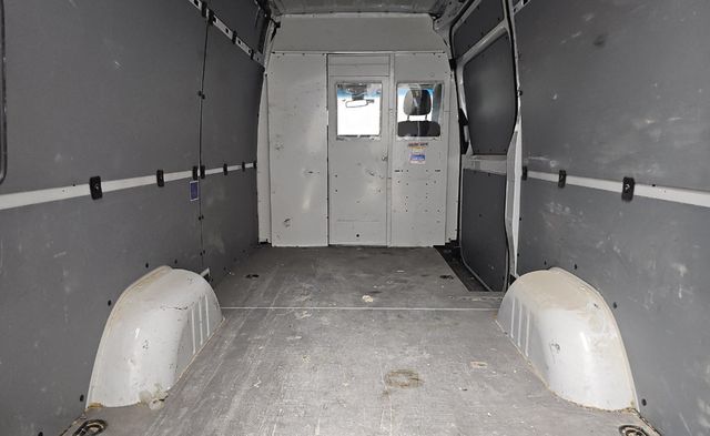 2020 Mercedes-Benz Sprinter Cargo Van 2500 Standard Roof V6 144" RWD - 22956026 - 3