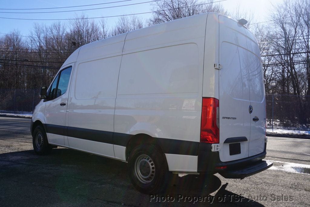 2020 Mercedes-Benz Sprinter Cargo Van 2500 Standard Roof V6 144" RWD - 22775785 - 4