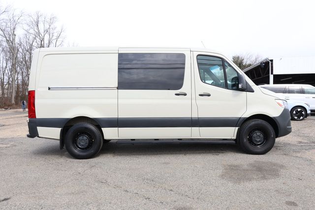 2020 Mercedes-Benz Sprinter Crew Van 2500 Standard Roof V6 144'' w/ Comfort Plus & Premium Packages - 22997989 - 5