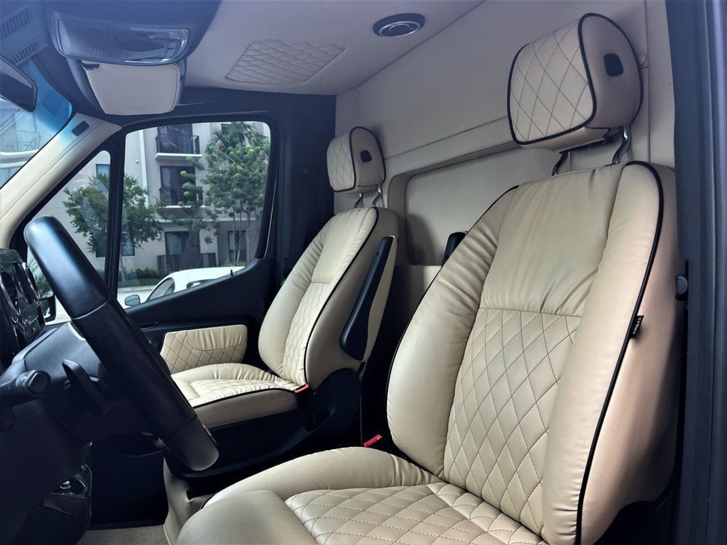 2020 Mercedes-Benz Sprinter Limo Van 3500 High Roof 170 EXT Luxury Conversion - 22860906 - 4