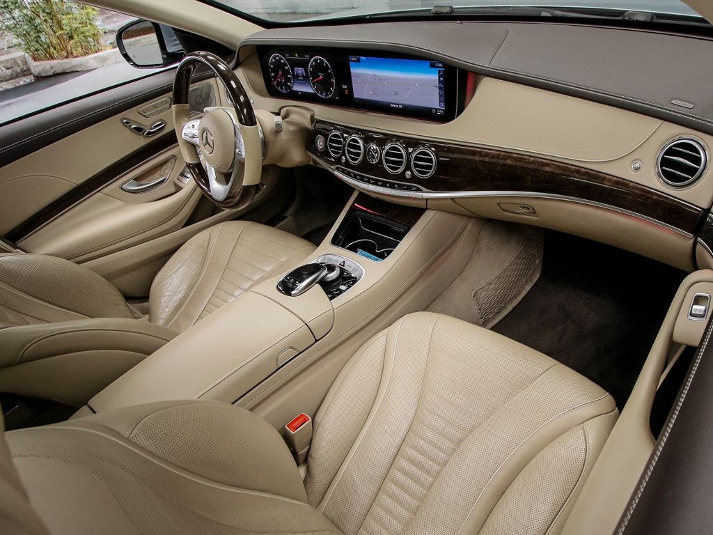Mercedes-Benz S-Class photo 24