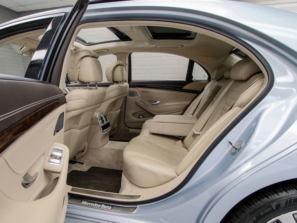 Mercedes-Benz S-Class photo 25