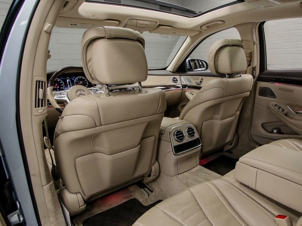 Mercedes-Benz S-Class photo 26