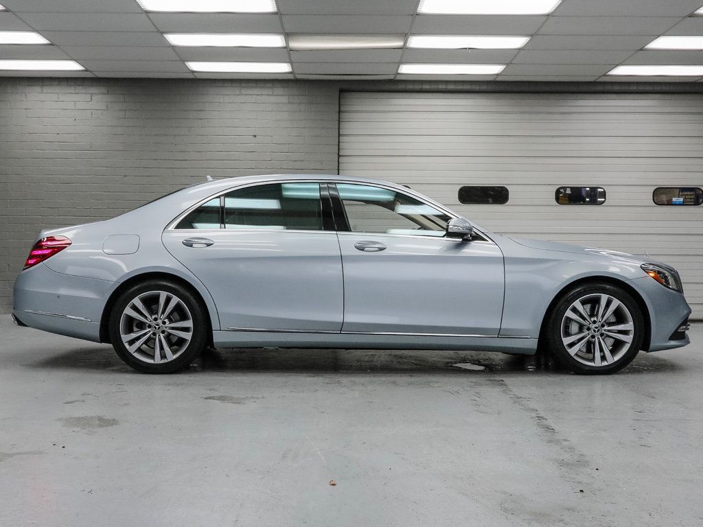 Mercedes-Benz S-Class photo 3