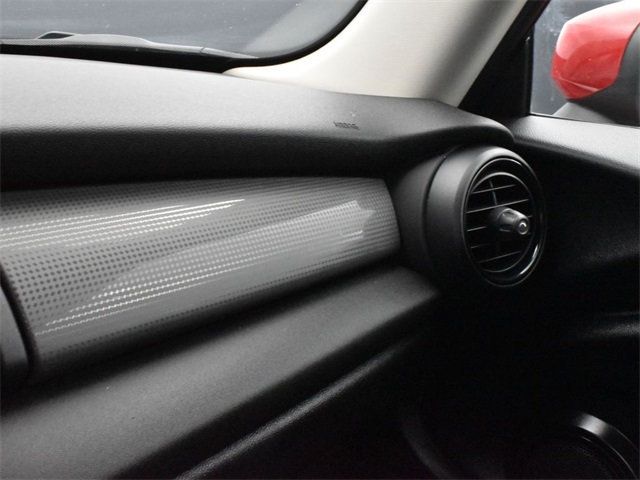 2020 Mini Cooper Hardtop 2 Door photo 11